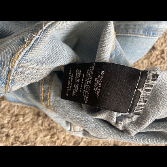 One5One Pearled Denim Light Blue Jacket EUC - Picture 15 of 15